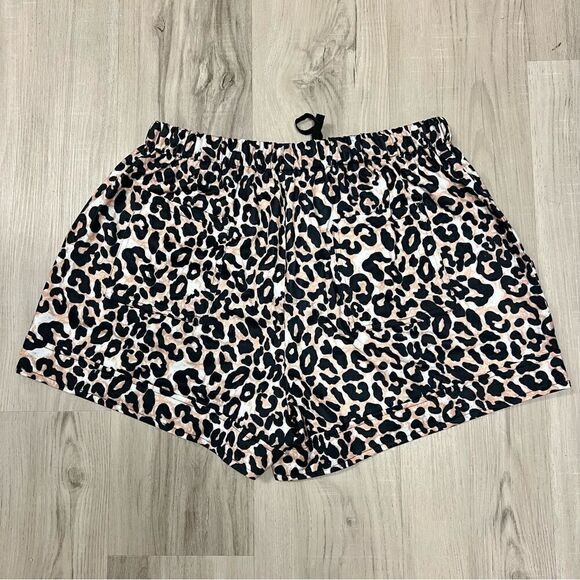NWOT animal print shorts sz XL drawstring waist by Mosucoirl stretchy - Picture 8 of 16